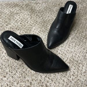 Steve Madden mule that was sold out due to its popularity!